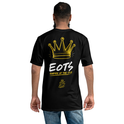 EOTS Crown Herren-T-Shirt – getragenes Model in Rückansicht